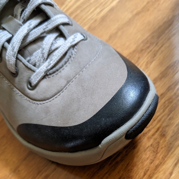 Clarks Unstructured Wavewalk tennis shoes 7 1/2 - Picture 13 of 14